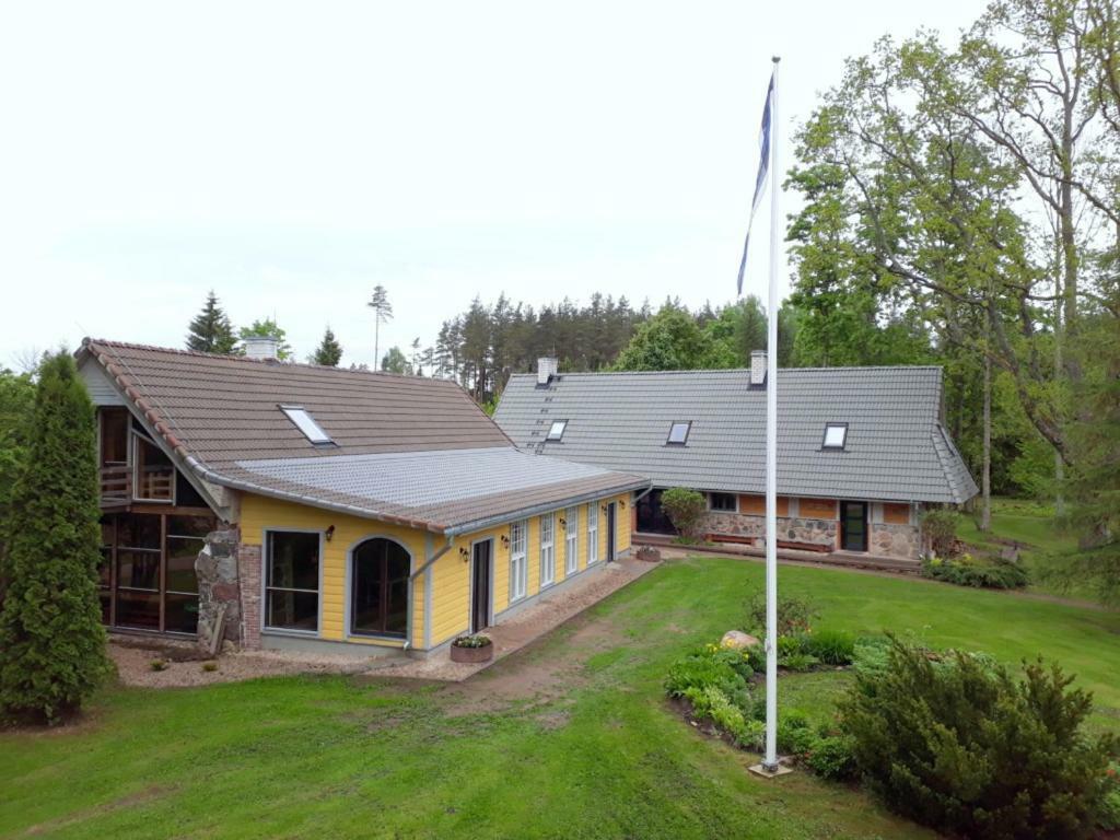Truu Holiday Houses Ivaste Eksteriør billede